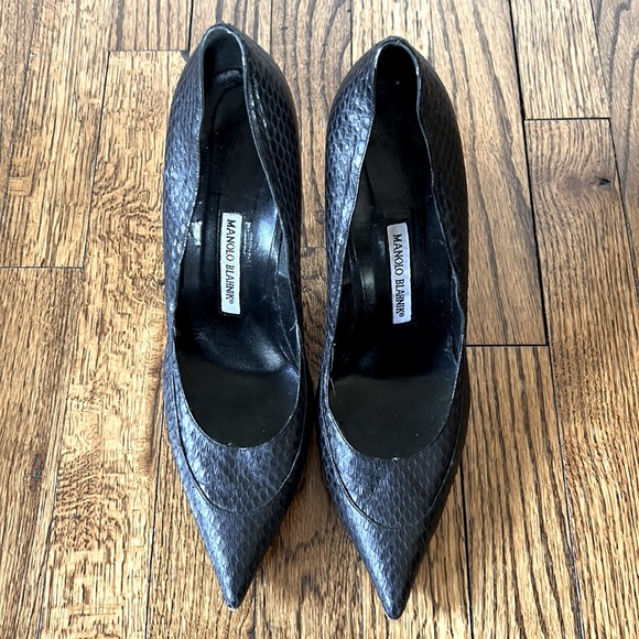 Manolo Blahnik Black Snake Skin Stilettos Size 42 - Picture 3 of 4
